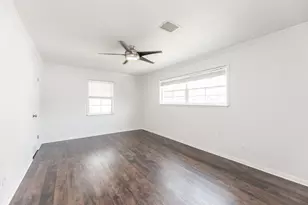 3010 Riata Ln, Houston, TX 77043 - Photo 27