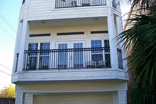 620 8th St, Kemah, TX 77565 - Photo 1