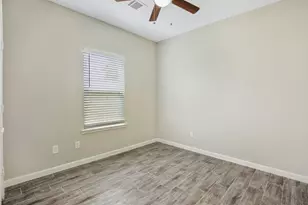 5911 Westover St, Houston, TX 77033 - Photo 15