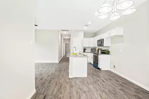 5911 Westover St, Houston, TX 77033 - Photo 7