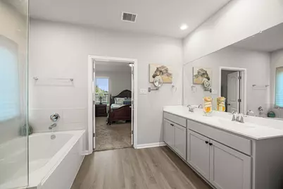 31115 Raleigh Creek Drive, Tomball, TX 77375 - Photo 19