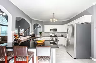 15642 Choke Canyon Dr, Sugar Land, TX 77498 - Photo 9