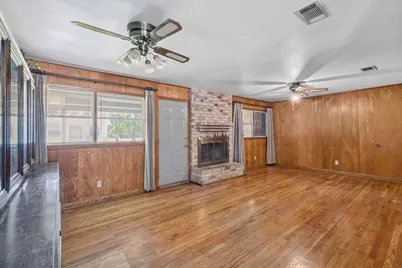 607 Walker Avenue, Cleveland, TX 77327 - Photo 5