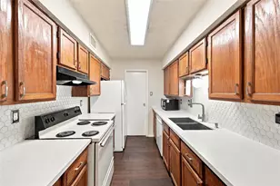 6500 Sands Point Dr, Houston, TX 77074 - Photo 13