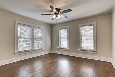 1926 W McKinney Street, Houston, TX 77019 - Photo 9