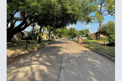 5638 Hickory Forest Drive, Houston, TX 77088 - Photo 3