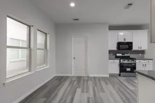 5326 Coast Line St, Baytown, TX 77521 - Photo 7