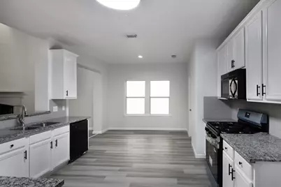 5326 Coastline Street, Baytown, TX 77521 - Photo 9