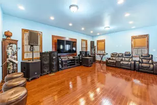 7954 County Rd 121, Rosharon, TX 77583 - Photo 5