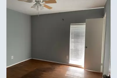 1326 Barrowgate Drive, Sugar Land, TX 77498 - Photo 3