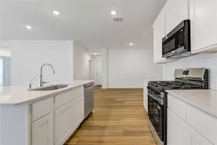 9014 Rose Water Trl, Iowa Colony, TX 77583 - Photo 31