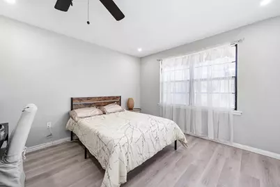 4356#B Phlox Street, Houston, TX 77051 - Photo 9