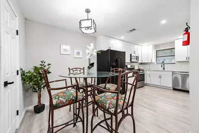 4356#B Phlox Street, Houston, TX 77051 - Photo 5