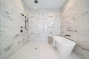 3509 Eaton Ests Ln, Houston, TX 77055 - Photo 7