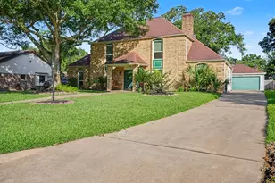 18562 Martinique Dr, Nassau Bay, TX 77058 - Photo 47