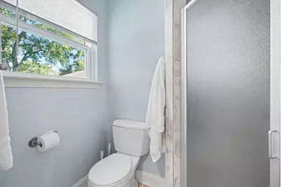 18562 Martinique Drive, Nassau Bay, TX 77058 - Photo 25