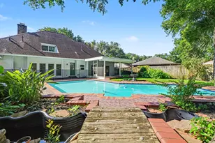 18562 Martinique Dr, Nassau Bay, TX 77058 - Photo 37