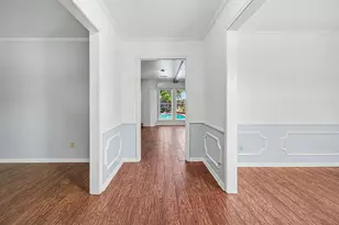 18562 Martinique Dr, Nassau Bay, TX 77058 - Photo 5