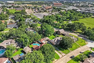 18562 Martinique Dr, Nassau Bay, TX 77058 - Photo 41