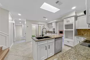 7519 Teal Run Dr, Houston, TX 77071 - Photo 11