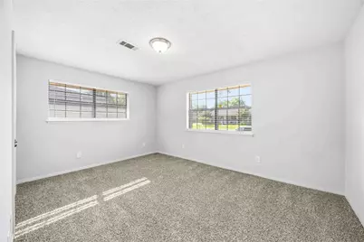 801 Friars Lane, Baytown, TX 77521 - Photo 21