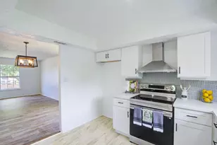 402 Tresvant Dr, Webster, TX 77598 - Photo 21