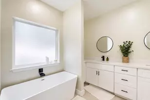 1022 Crossroads Dr, Houston, TX 77079 - Photo 27