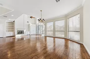 2102 N Fountain Valley Dr, Missouri City, TX 77459 - Photo 11