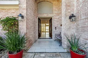 2102 N Fountain Valley Dr, Missouri City, TX 77459 - Photo 7