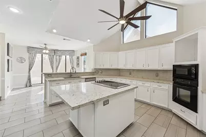 2102 N Fountain Valley Drive, Missouri City, TX 77459 - Photo 17