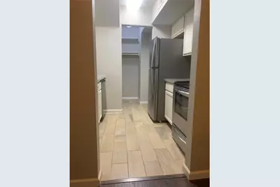 766 Memorial Mews Street #B, Houston, TX 77079 - Photo 13