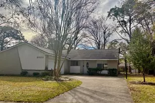 2023 Westlake Rd, Houston, TX 77062 - Photo 1