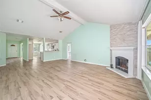 10950 Linden Gate Dr, Houston, TX 77075 - Photo 9