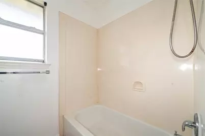 10950 Linden Gate Drive, Houston, TX 77075 - Photo 19