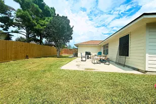 10950 Linden Gate Dr, Houston, TX 77075 - Photo 23