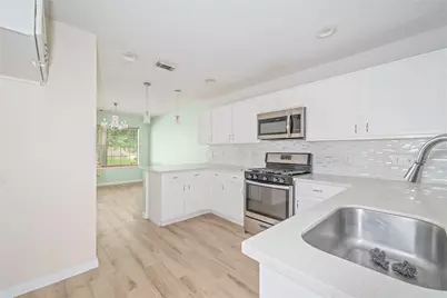 10950 Linden Gate Drive, Houston, TX 77075 - Photo 7