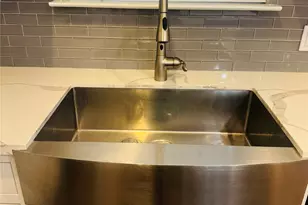 5317 Higgins St, Houston, TX 77033 - Photo 5