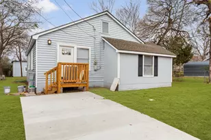 806 Walnut St, Bryan, TX 77803 - Photo 1