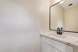 5210 Gano St, Houston, TX 77009 - Photo 15