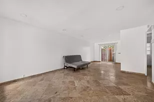 3303 W Greenridge Dr, Houston, TX 77057 - Photo 7