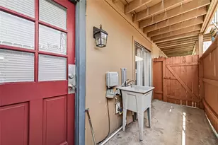 3303 W Greenridge Dr, Houston, TX 77057 - Photo 37