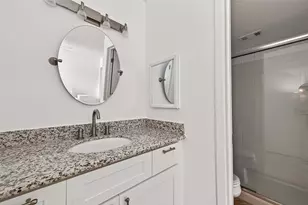 3303 W Greenridge Dr, Houston, TX 77057 - Photo 33