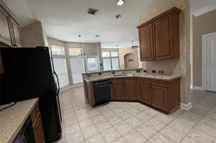 3303 Thistlegrove Ln, Sugar Land, TX 77498 - Photo 9