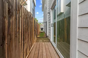 1517 Egypt St, Houston, TX 77009 - Photo 23