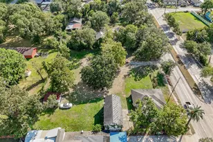 2413 E Crosstimbers St, Houston, TX 77093 - Photo 5