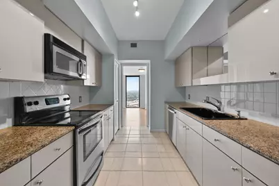 14 Greenway Plaza #17Q, Houston, TX 77046 - Photo 13
