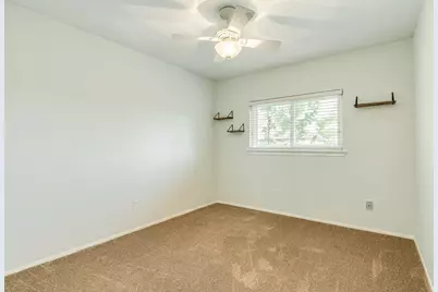 114 Cacao Street, Lake Jackson, TX 77566 - Photo 17