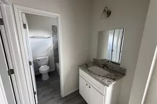 7952 Blue St, Houston, TX 77028 - Photo 13