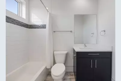7327 Shadyvilla Pointe Drive, Houston, TX 77055 - Photo 37