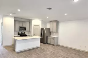 226 Serena Pk Ln, Rosharon, TX 77583 - Photo 9